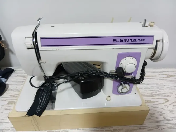 Maquina de costura