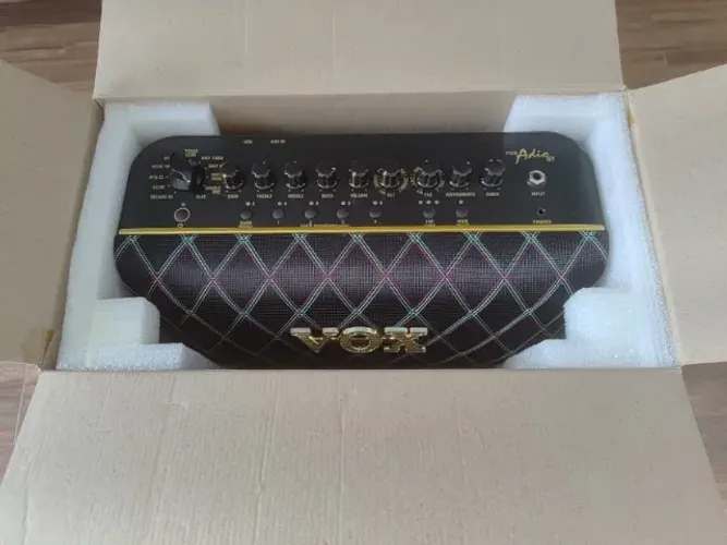 Amplificador para Guitarra ADIO-GT - VOX