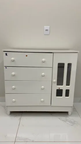 Kit mini cama, cômoda e guarda-roupa 