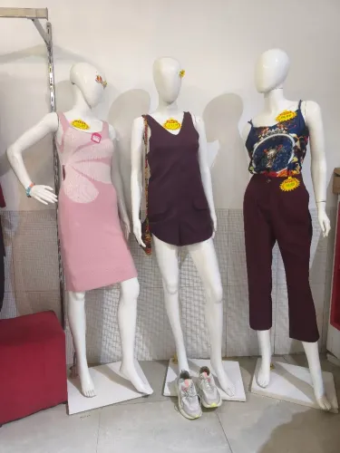 Vende-se Manequins