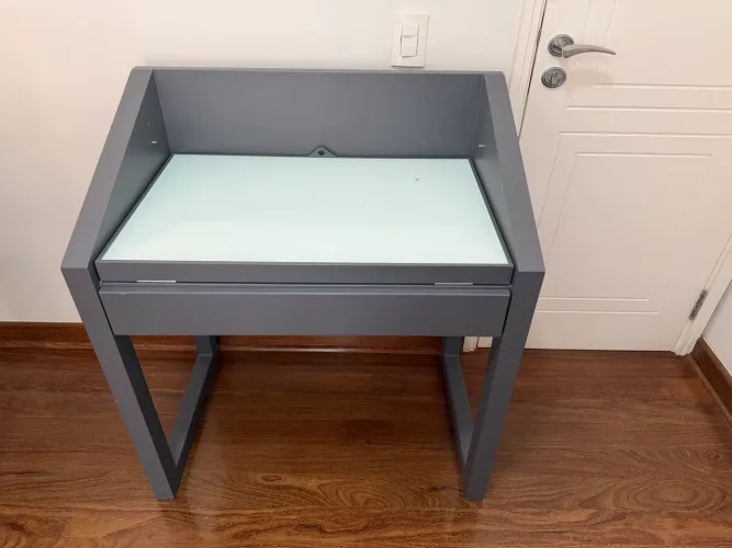 Mesa para desenhistas e arquitetos