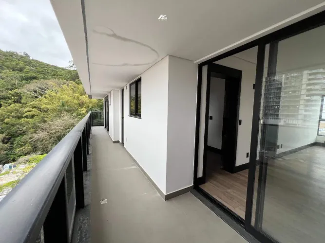 Apartamento novo com 3 dormitórios para venda bairro Fazenda em Itajaí-SC