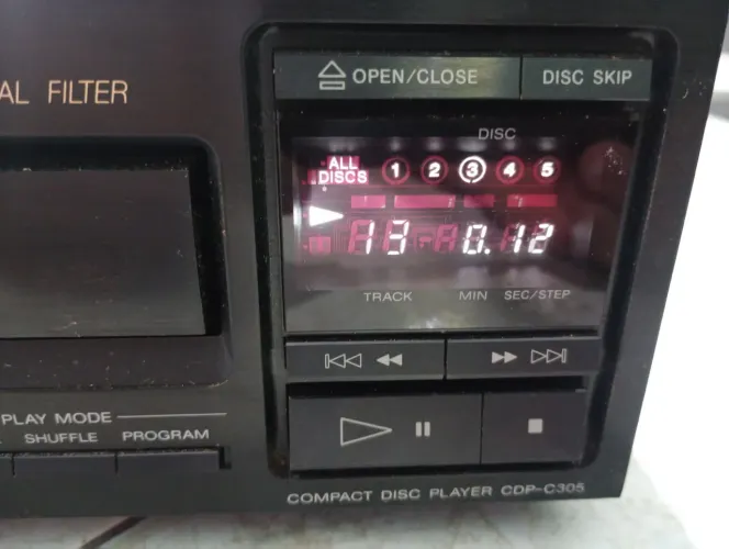 Disqueteira sony CDP-C305