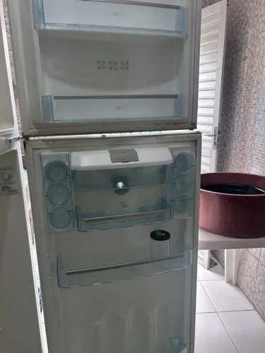 Vende-se geladeira