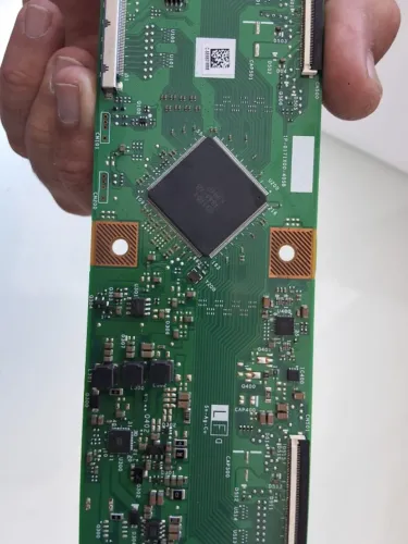 Placa T-Con Foxconn RUNTK0334FV - Compatível LG 60/70 Polegadas