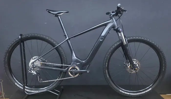 E Bike Specialized Levo tamanho 17