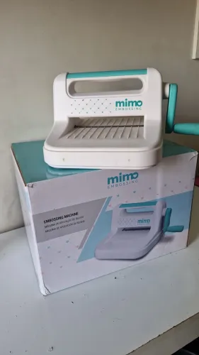 Maquina de corte e relevo