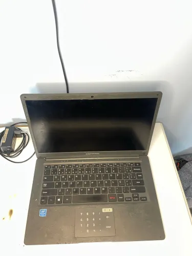 Notebook Compaq Presario CQ-25 Memória: 112GB Memória RAM: 4GB