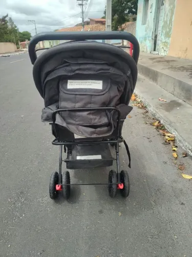 Carrinho de Bebê Passeio Bambinelli Fox Reclinável Preto