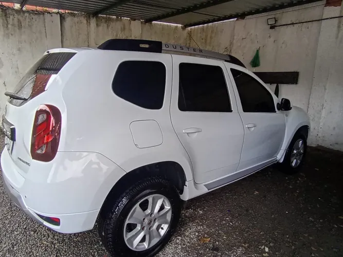 Renault Duster Dynamique 2.0 Hi-flex 16V Aut. 2016
