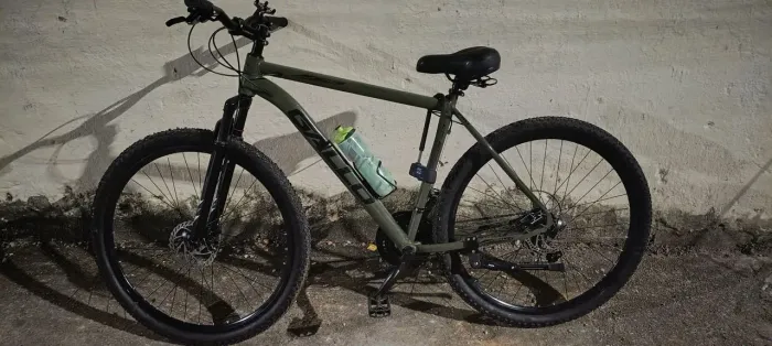 Bicicleta Aro 29 Cor militar + Capacete coquinho (quadro 21)