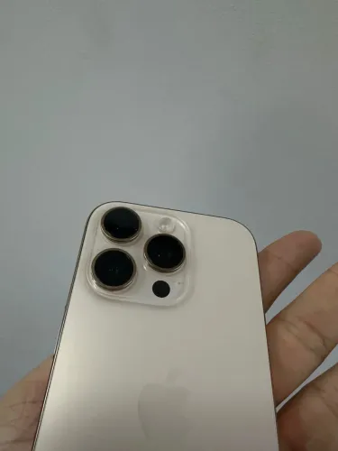 iPhone 16 Pro 256GB Desert Titanium - Garantia Apple até 07/2026