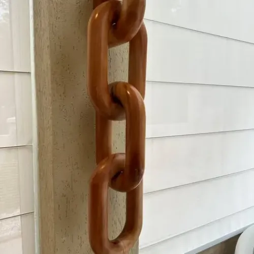 Corrente Decorativa Escultura em Madeira - Vanessa Taques