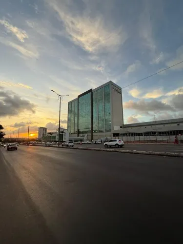ALUGO SALA COMERCIAL NO SHOPPING DA ILHA  TORRE 1