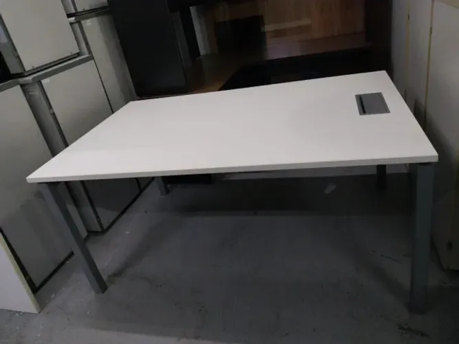 Mesa Diretor Com Caixa De Tomada