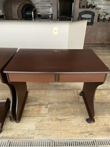 Kit de mesa madeira mogno