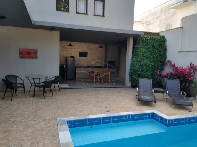 Casa com 04 suítes no Residencial Chácara Odete