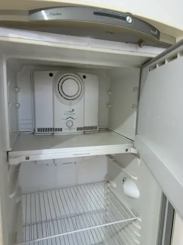 Vende-se geladeira cônsul - Usada