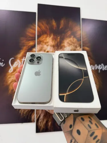 iPhone 16 Pro Titanium 256GB 90% de Bateria com Caixa e Cabo Original