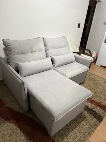 Sofá retrátil higienizado 