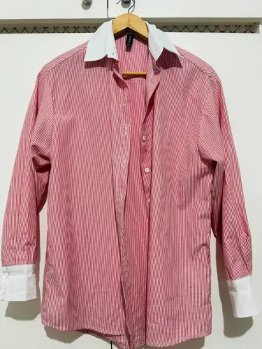 Camisa feminina listrada nova