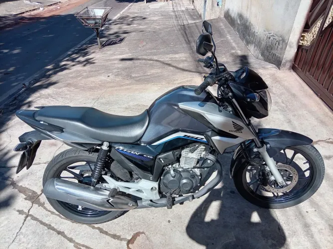 Vende - se Titan 160 ano 2023