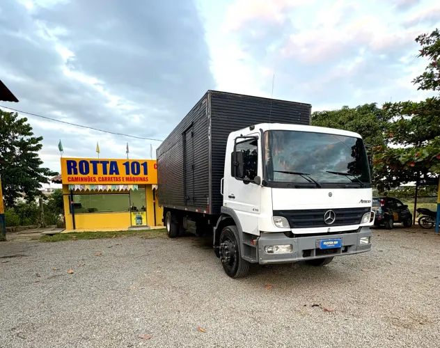 Caminhão TOCO MERCEDES-BENZ 1418 - ANO 2005