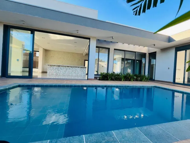 Casa - Condomínio Villa Dumont - Três Lagoas / MS