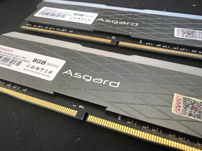 Memória RAM 16 GB 3200 mhz Asgard 8 GB X2