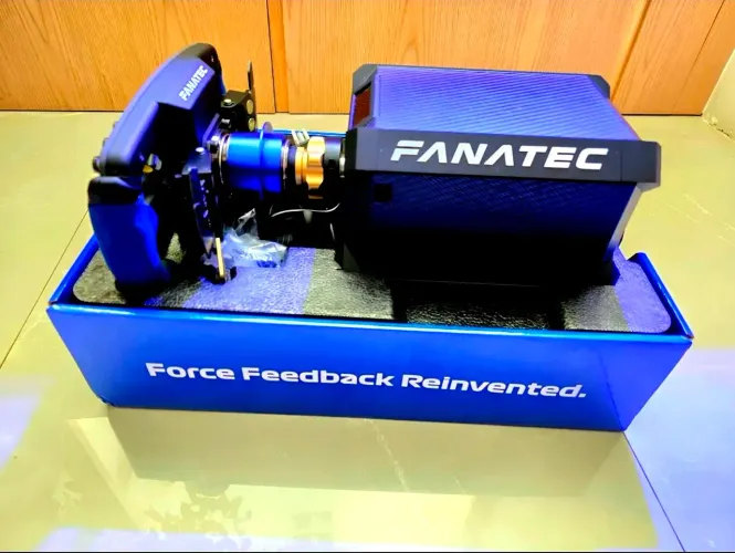 Volante e base fanatec