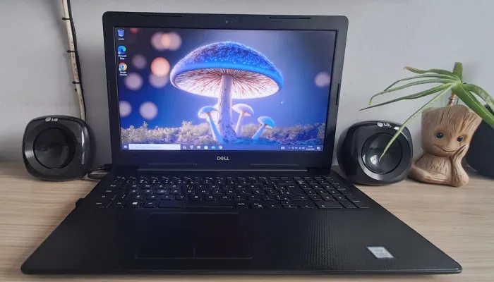 Dell Inspiron 15 P75F 15.6" i3-7020U 2.3GHz | 8GB RAM | HD320GB | WIN 10