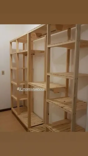 Vendo closet em pinos