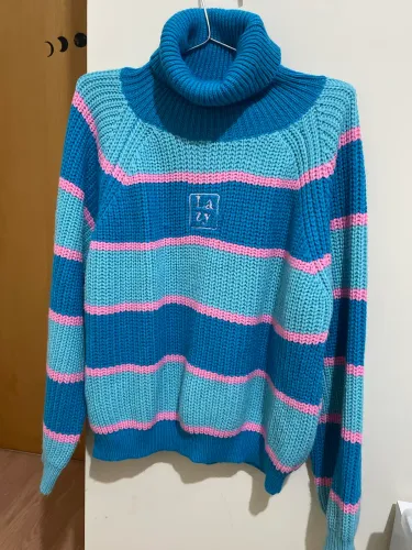 blusa tricô gola alta colorida inverno