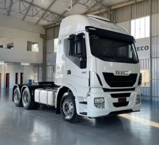 Iveco hi-way440 branco 2015 cavalo mecanico 6x2 