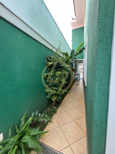 Casa 05 Dorm. ou + em Centro - Itapetininga