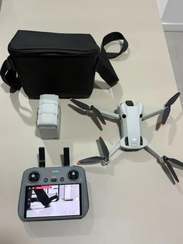 DJI Mini 4 Pro Fly More Combo + Controle RC 2 + 3 Baterias + Bolsa | Perfeito Estado