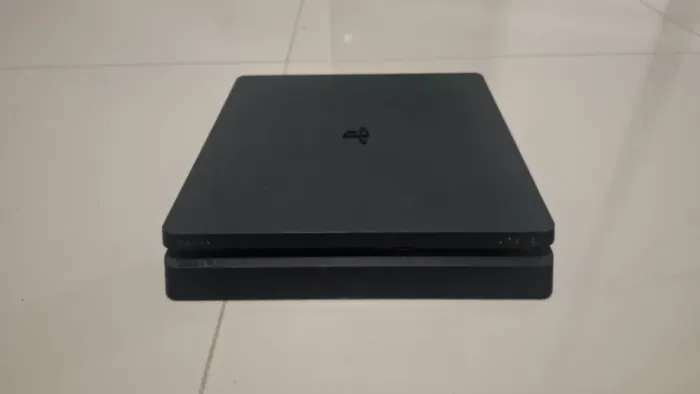 PlayStation 4 Slim 1Tb