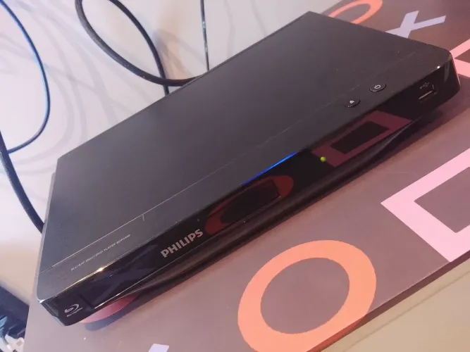 Blu-ray Philips tudo perfeito com controle e cabo HDMI