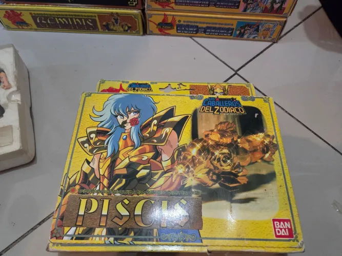 Afrodite de Peixes Cavaleiros do Zodiaco Bandai