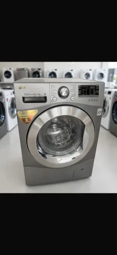 Lava e Seca LG 10.6kg inox Touch