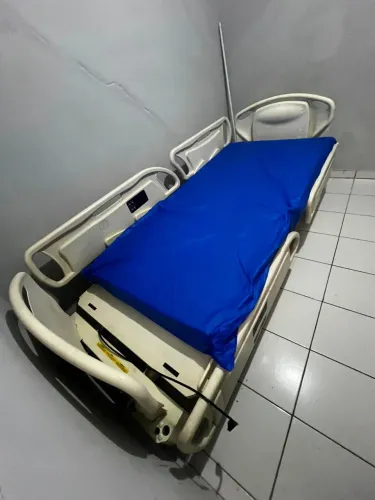 Cama Hospitalar Elétrica Stryker + Colchão