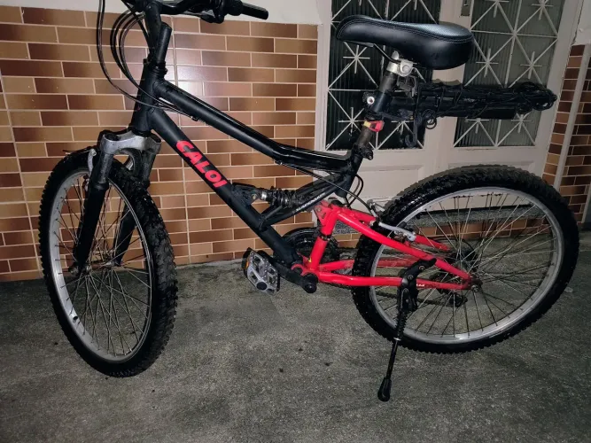 Bicicleta Caloi Shok aro 24 21 marchas