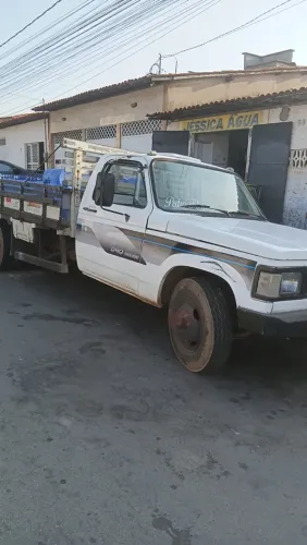 Vendo caminhão D40
