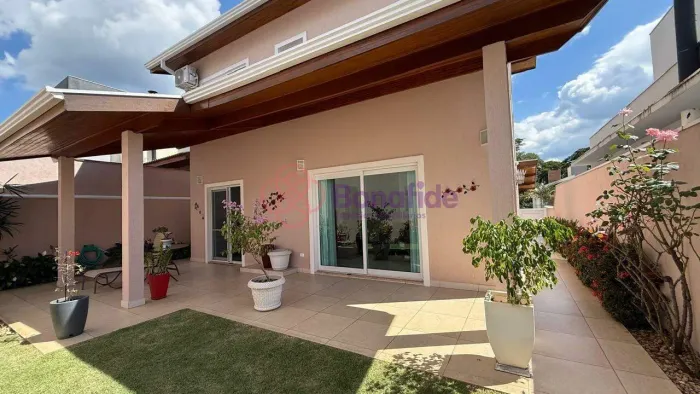 Casa para VENDA em condomínio VILLAGE DAS FLORES, localizada no bairro JARDIM NOVO MUNDO,