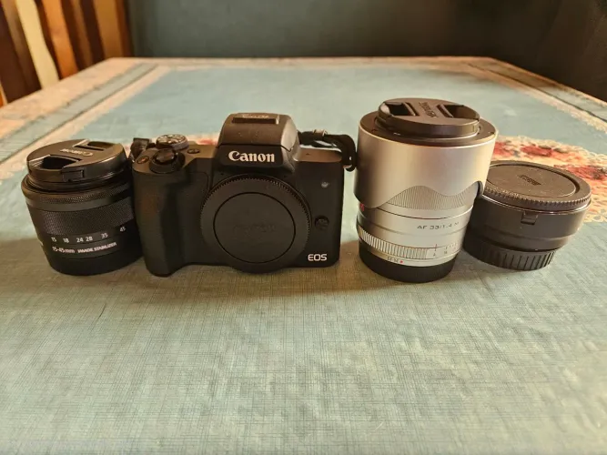 Câmera Mirrorless Canon M50 Mark II (Estado de Nova) - Apenas Uso Pessoal