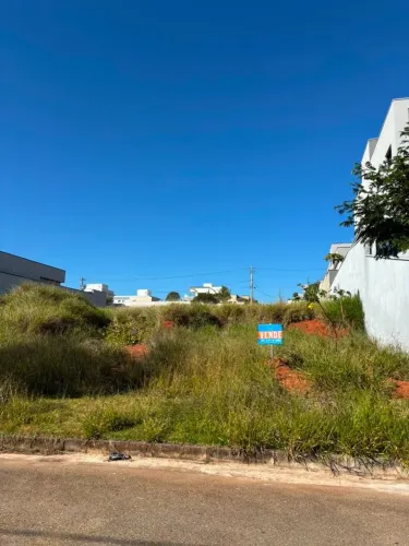 Terreno à venda, 408 m² por R$ 480.000,00 - Astúrias - Pouso Alegre/MG