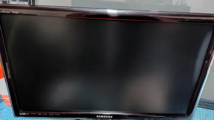 TV Monitor LED 24" Série 5