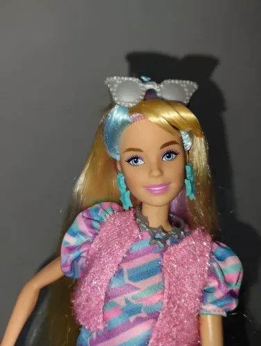 Barbie totally hair+ Stayce
