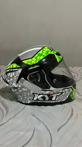 CAPACETE PRA SAIR LIGEIRO ?
