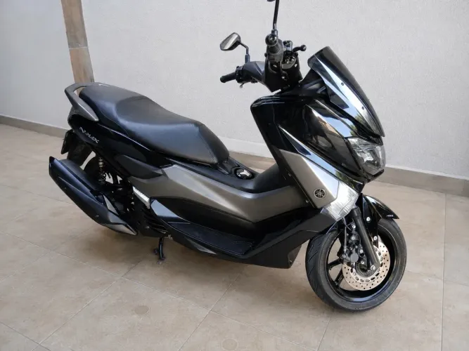 Vendo moto NMAX 160